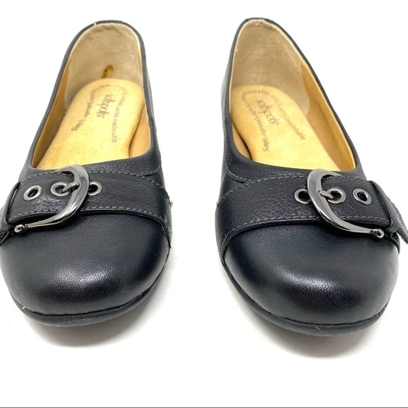 Softspots Presto black leather buckle detail flats - Picture 3 of 7